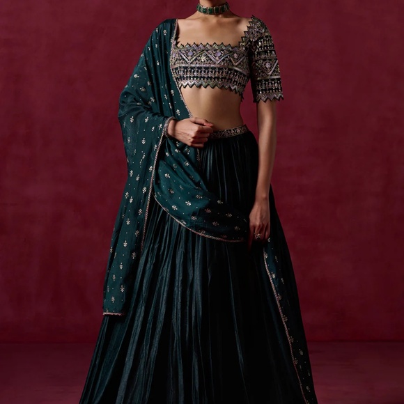 Lashkaraa Other - Lashkaraa Dark Green Embroidered Satin Legenga